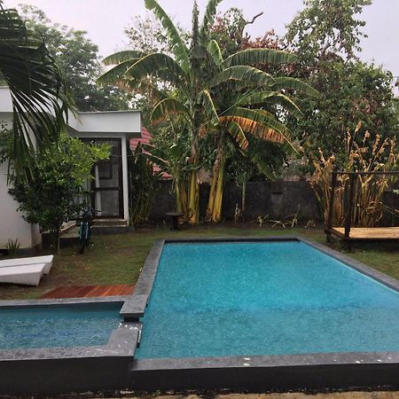White Sands Resort Gili Trawangan Exterior photo
