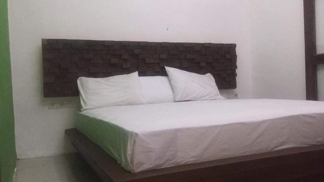 White Sands Resort Gili Trawangan Exterior photo